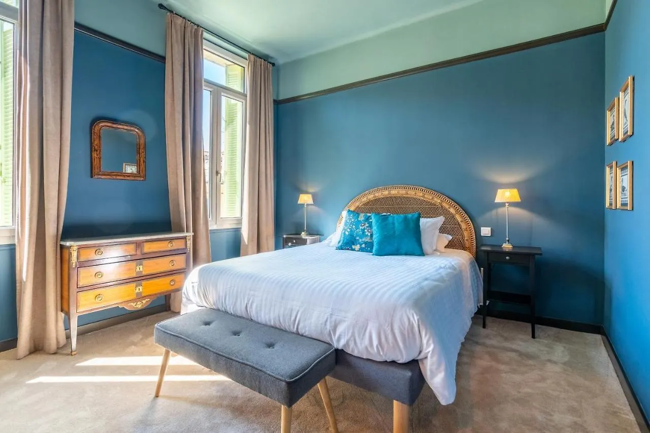 *** Hotel La Maison D'Ete Salon-de-Provence France